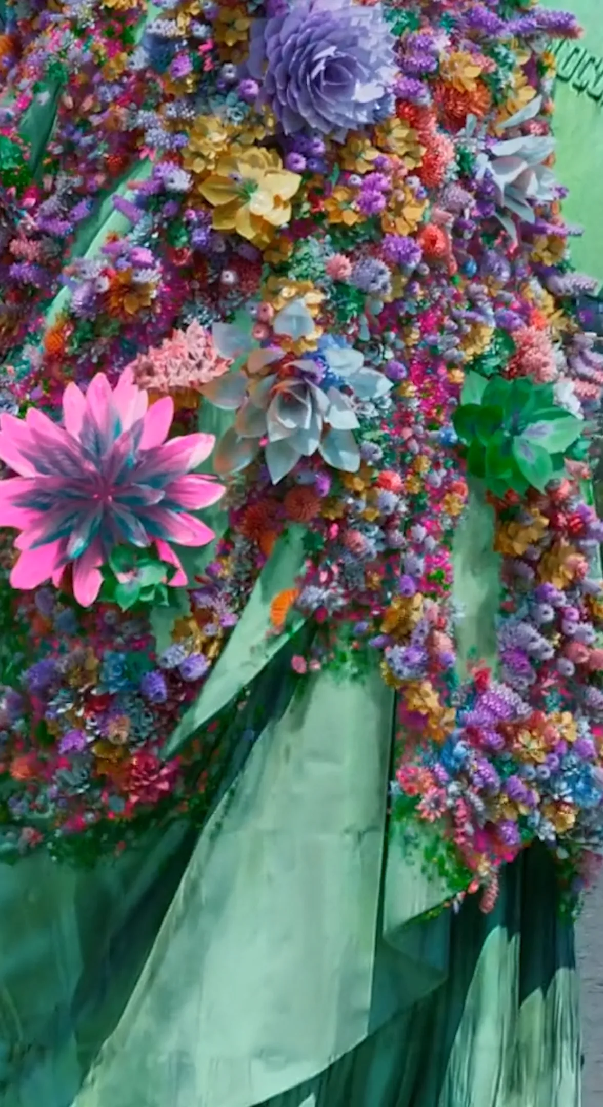 3D Headphones On Statue Of Liberty With Flowers VFX