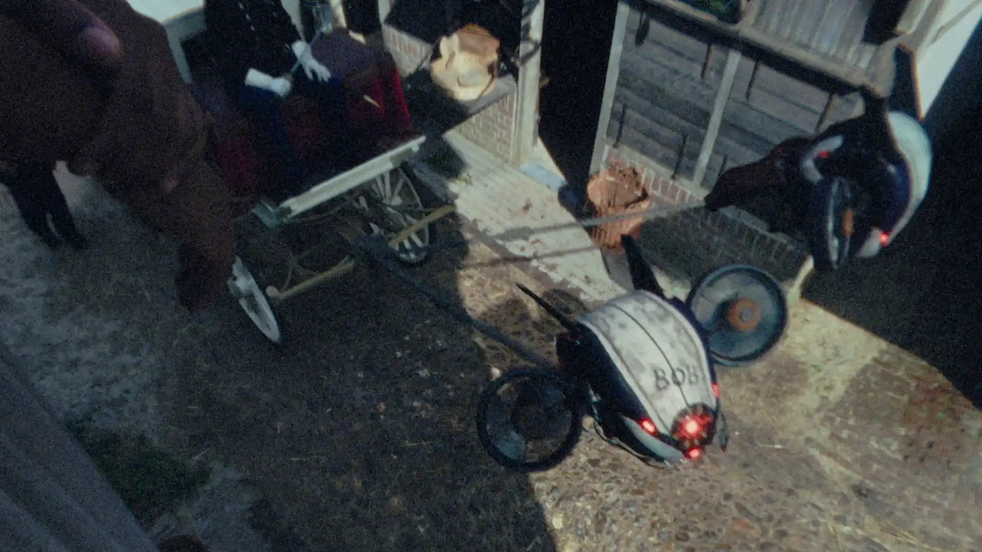 Driving Around 09 Carriage Pulled By Drone Vfx Cero Ismael Costume Drama Nervous Fx Vfx