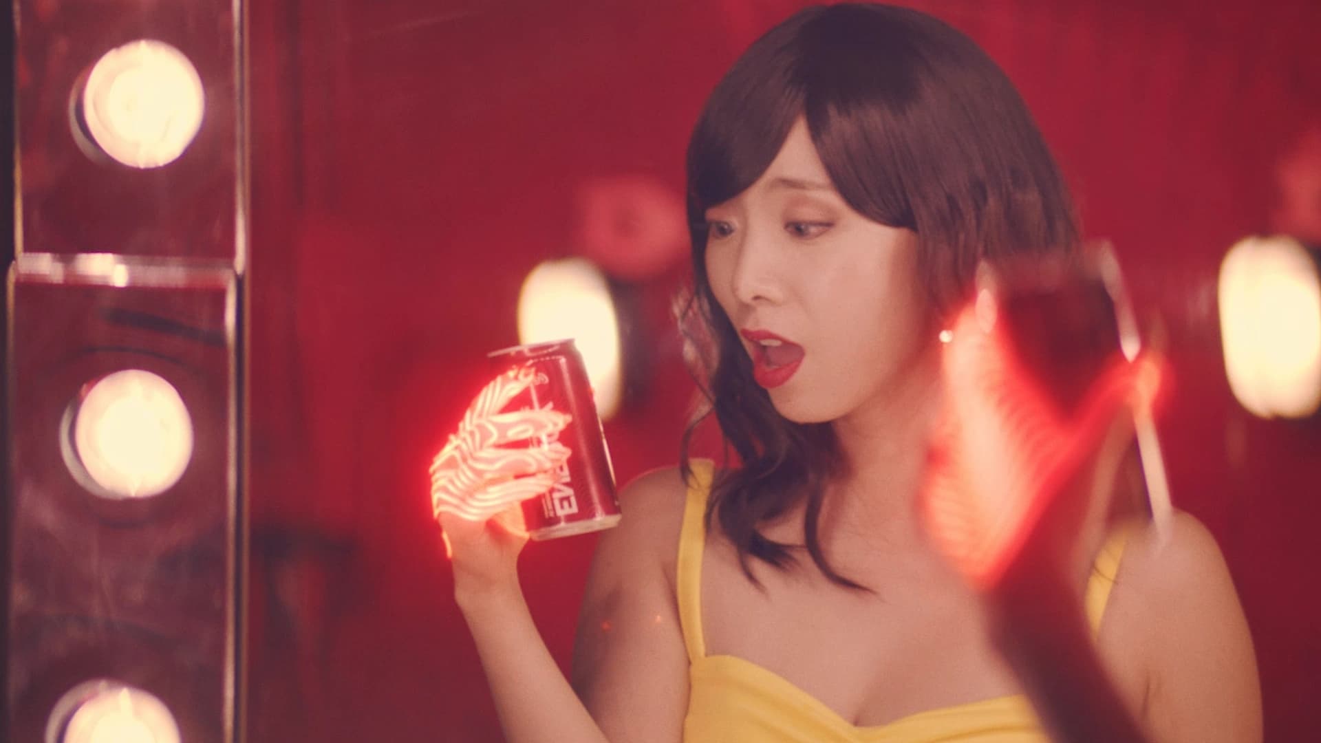 Coca Cola Energy 21 Woman Surprised Drink Light Dressing Room 3d Modeling Cleanup Nervous Fx Vfx